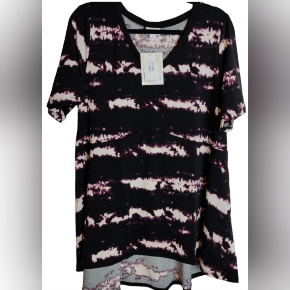 Purple tye dye V-neck top